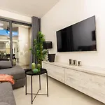 Beautiful, Cozy Apts Just Off The Promenade & Wifi By 360 Estates