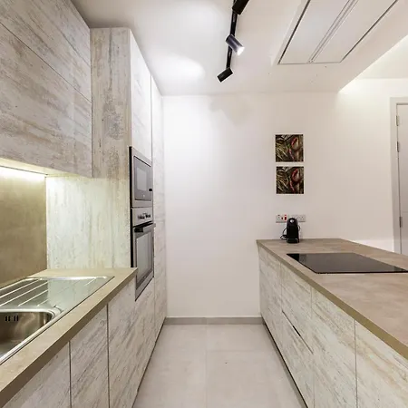 Beautiful, Cozy Apts Just Off The Promenade & Wifi By 360 Estates