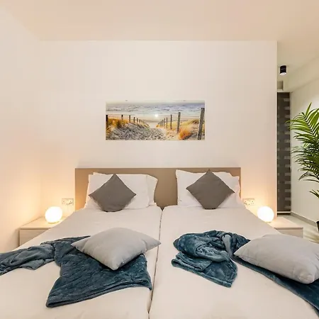 Beautiful, Cozy Apts Just Off The Promenade & Wifi By 360 Estates Apartman Sliema